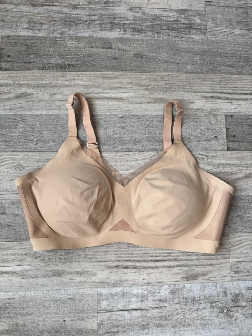 Honey Love crossover beige bra wireless size 1X N9